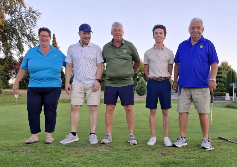 Sieger 4.Mercedes Benz AWGC9-Loch Turnier